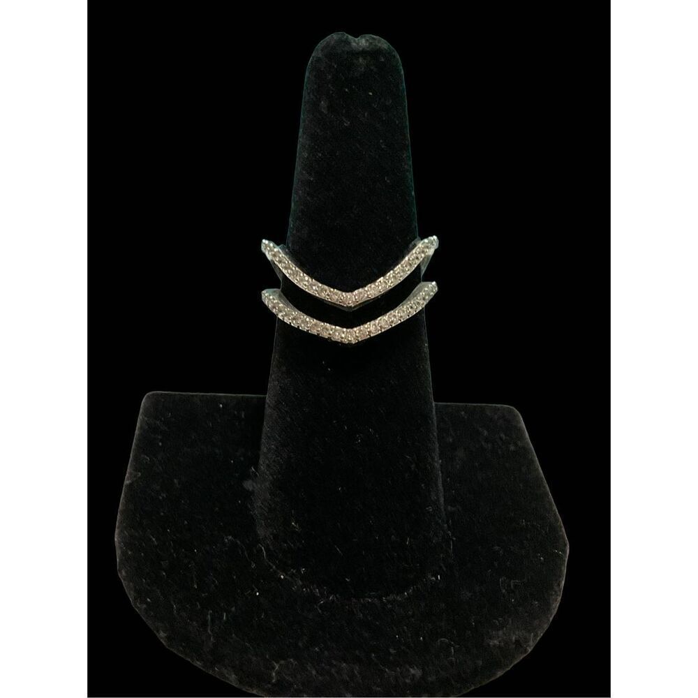 Modern CZ ring - Picture 6 of 16